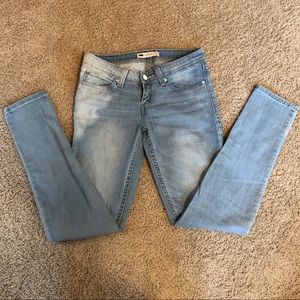 Levi’s Lightwash Jeans